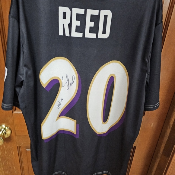 SIGNED ED REED JERSEY(READ DESCRIPTION FOR ALL DETAILS) - Picture 12 of 12